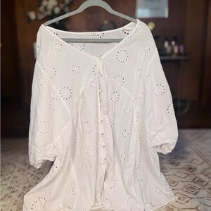 Chic White Eyelet Women's Blouse